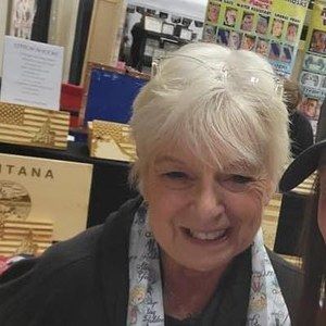 Meet your Posher, Deborah